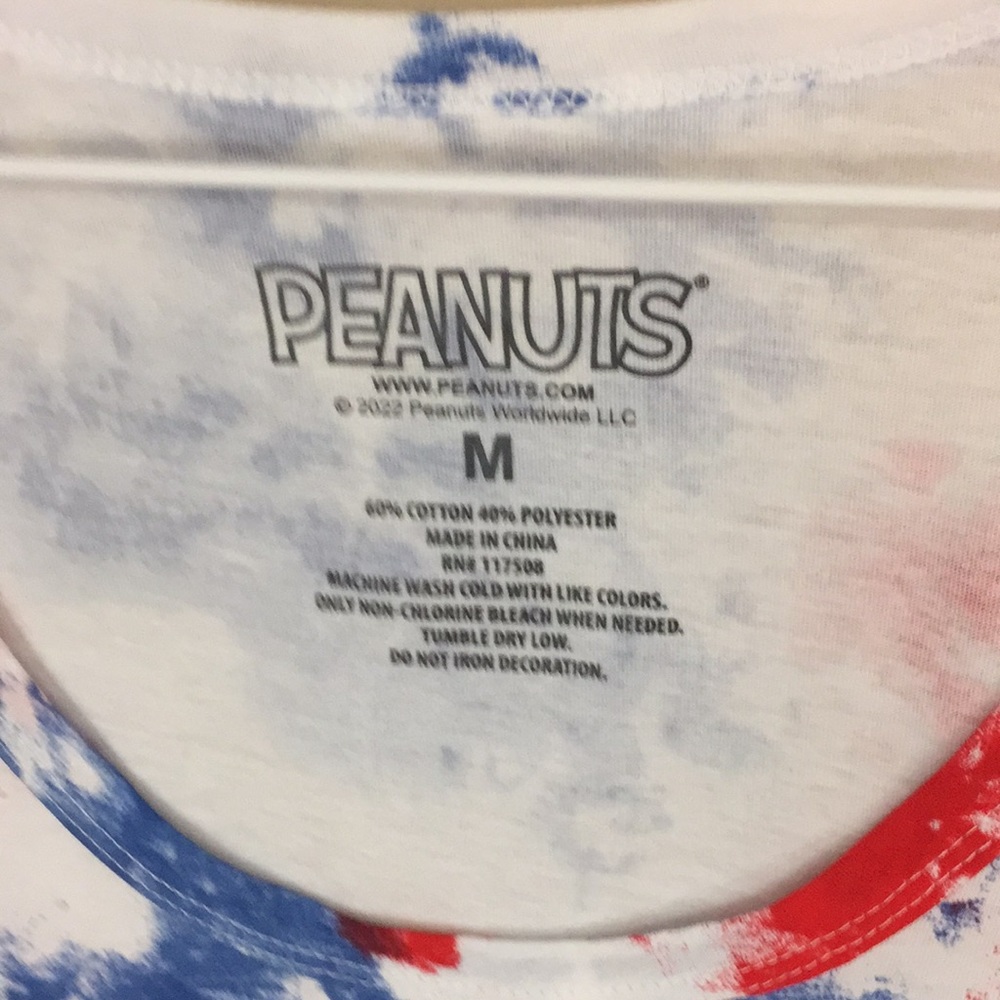 Peanuts Snoopy Tye Dyed 4th of July T-shirt Top NWOT Size Medium - Picture 6 of 8